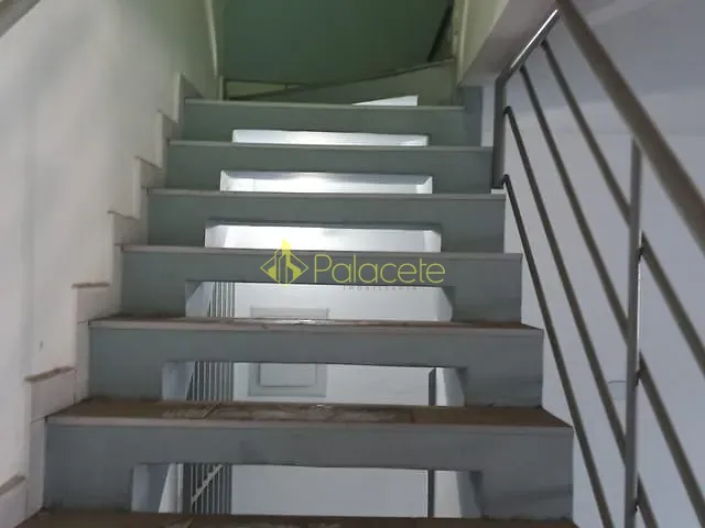 Prédio com 1400m², à venda, no bairro Centro em Taubaté