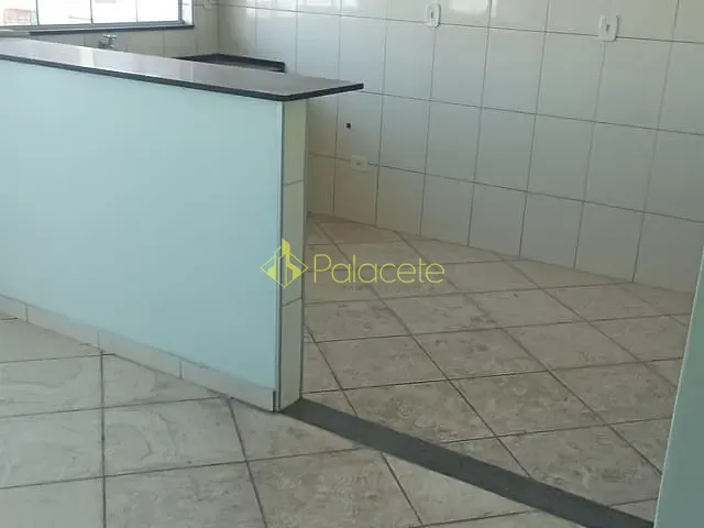 Prédio com 1400m², à venda, no bairro Centro em Taubaté