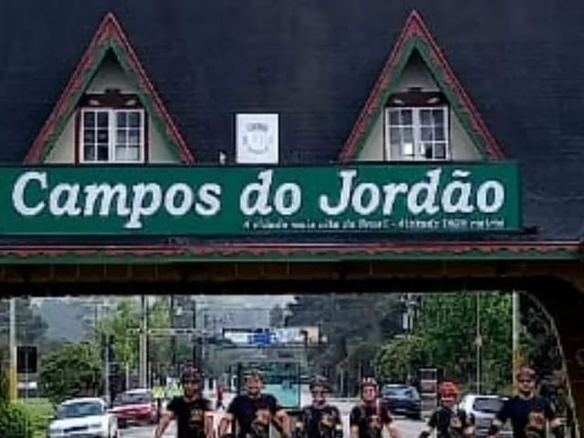 Comercial 14 quartos e 15 banheiros, à venda, no bairro Vila Nova Suiça em Campos Do Jordão