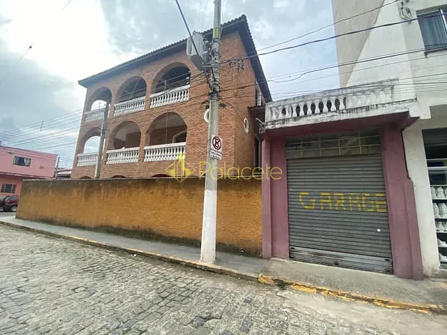 Comercial com 200m² 3 quartos e 3 banheiros, à venda, no bairro Ponte Alta em Aparecida