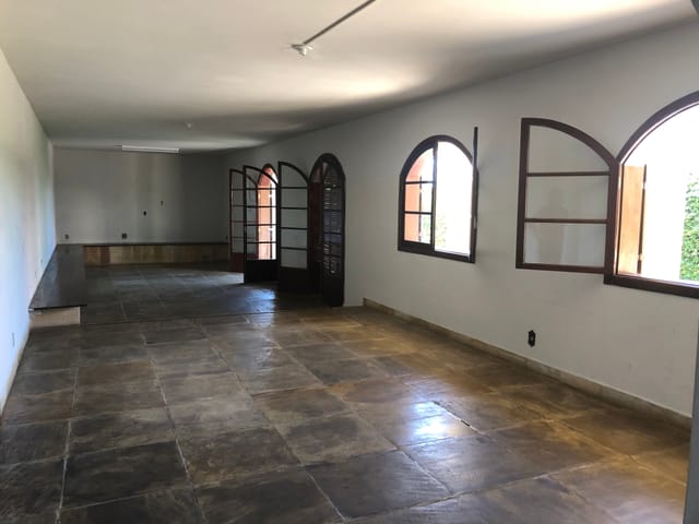 Comercial com 786m² 4 quartos e 4 banheiros, à venda, no bairro Jardim Boa Vista em Pindamonhangaba