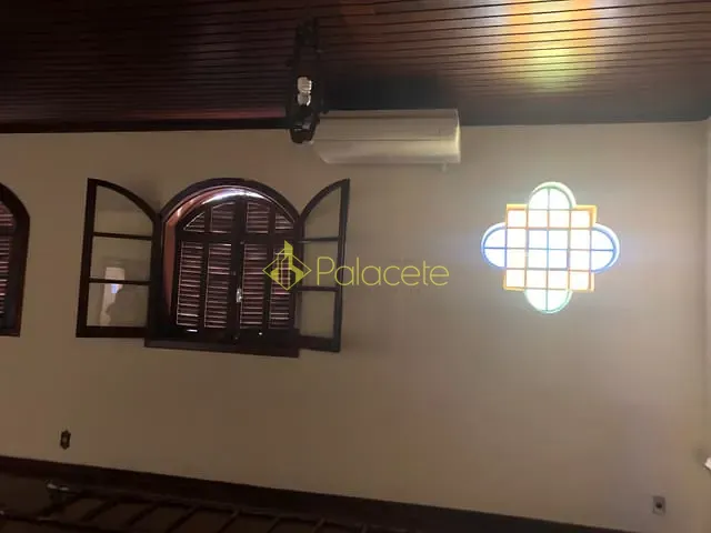 Comercial com 786m² 4 quartos e 4 banheiros, à venda, no bairro Jardim Boa Vista em Pindamonhangaba