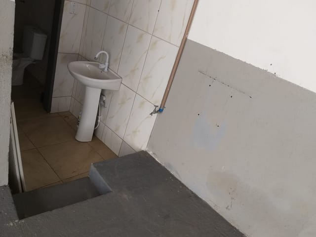 Comercial 1 quarto e 2 banheiros, para alugar, no bairro Jardim das Nações em Taubaté