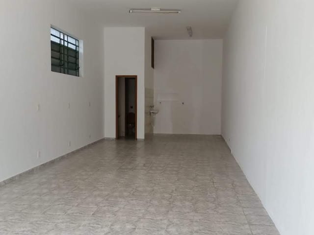 Comercial para alugar, no bairro Jardim das Bandeiras em Taubaté
