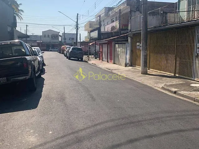 Prédio com 300m², à venda ou para alugar, no bairro Moreira César em Pindamonhangaba