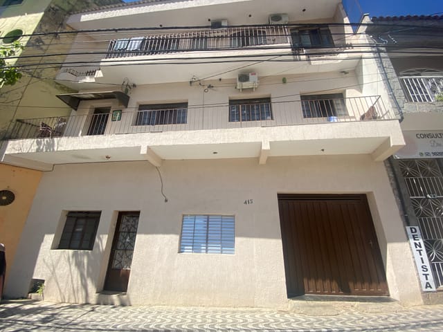 Comercial 7 quartos e 2 banheiros, à venda ou para alugar, no bairro Santa Rita em Aparecida