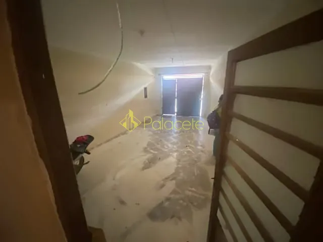 Comercial 7 quartos e 2 banheiros, à venda ou para alugar, no bairro Santa Rita em Aparecida