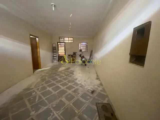 Comercial 7 quartos e 2 banheiros, à venda ou para alugar, no bairro Santa Rita em Aparecida