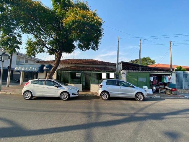 Comercial com 400m² 2 quartos e 2 banheiros, à venda, no bairro Estiva em Taubaté
