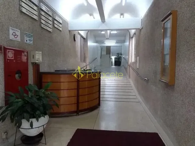 Sala à venda, no bairro Jardim Eulália em Taubaté