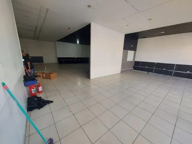 Loja para alugar, no bairro Centro em Taubaté