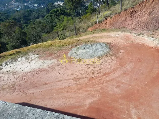 Prédio com 1305m², à venda, no bairro Alameda Correntinos em Campos Do Jordão