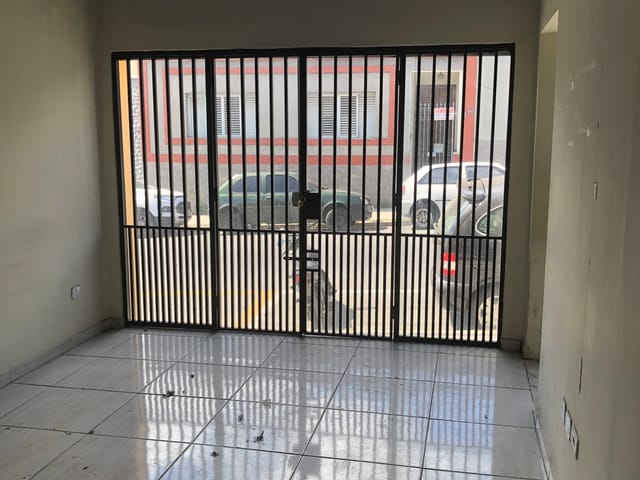 Prédio com 300m², à venda, no bairro Centro em Pindamonhangaba