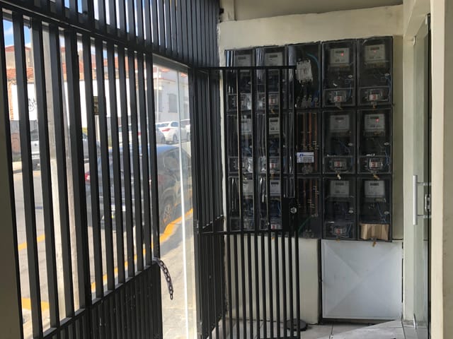 Prédio com 300m², à venda, no bairro Centro em Pindamonhangaba