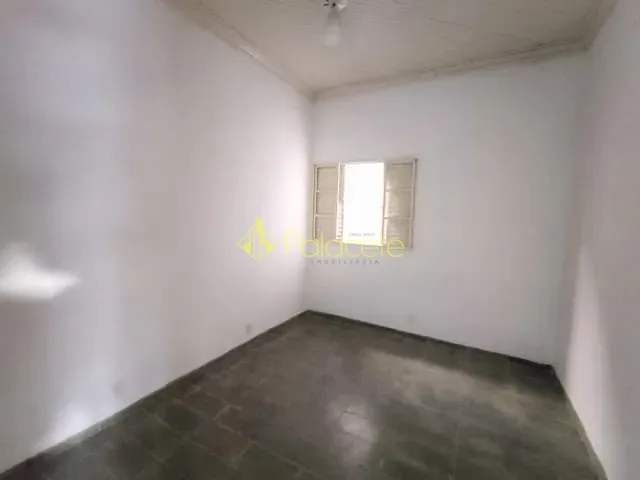 Comercial para alugar, no bairro Vila São Geraldo em Taubaté