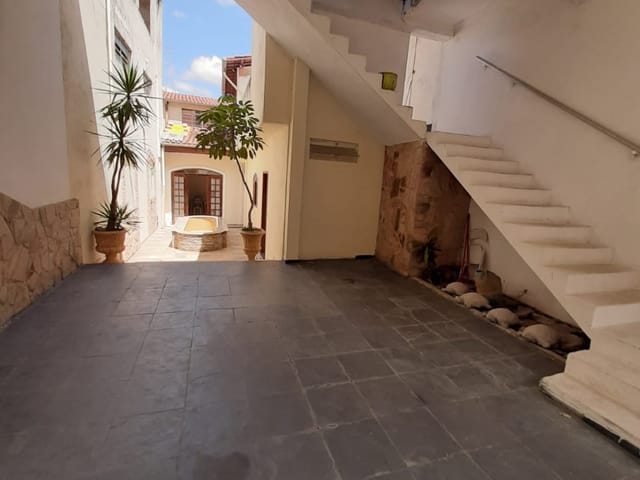 Prédio com 250m² 2 quartos e 1 banheiro, à venda, no bairro Santa Rita em Aparecida