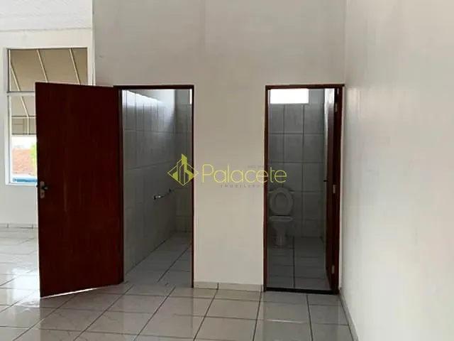 Sala com 103m², para alugar, no bairro Chácara da Galega em Pindamonhangaba