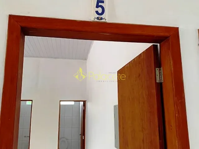 Sala com 103m², para alugar, no bairro Chácara da Galega em Pindamonhangaba