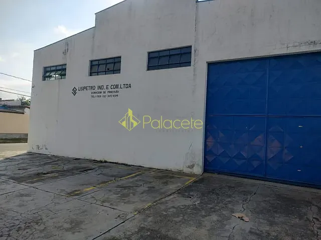 Comercial com 600m², à venda, no bairro Jardim Santana em Tremembé
