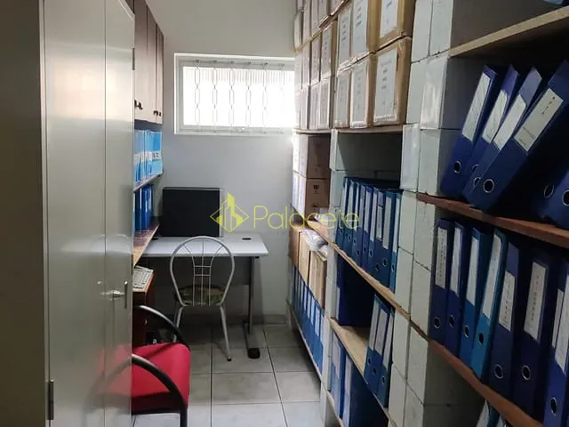 Comercial com 600m², à venda, no bairro Jardim Santana em Tremembé