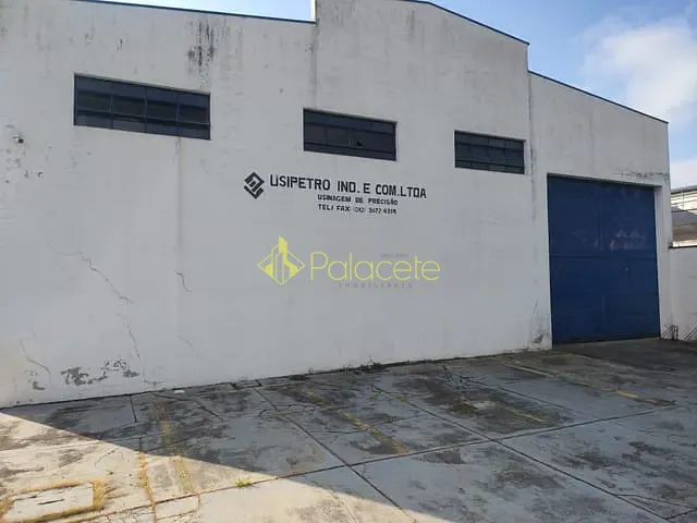 Comercial com 600m², à venda, no bairro Jardim Santana em Tremembé