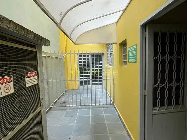 Apartamento com 600m² 2 quartos e 1 banheiro, à venda, no bairro Parque do Sol em Guaratinguetá