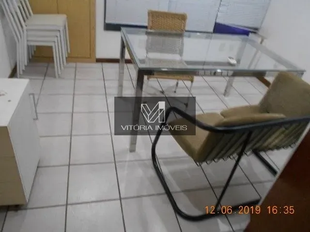 Comercial com 32m², para alugar, no bairro ENSEADA DO SUA em Vitoria