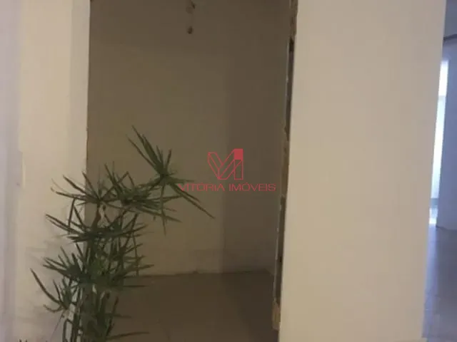 Comercial com 230m², para alugar, no bairro PRAIA DO CANTO em Vitoria