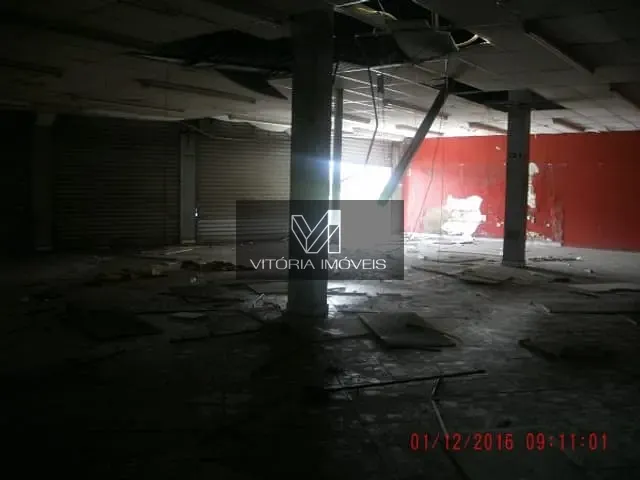 Loja com 500m², para alugar, no bairro CARAPINA em Serra