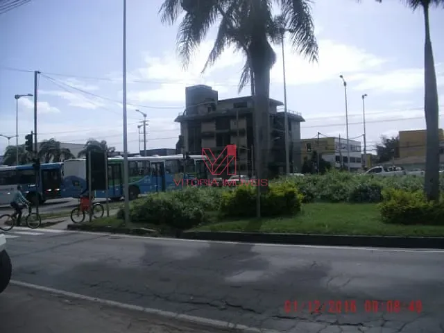 Loja com 500m², para alugar, no bairro CARAPINA em Serra