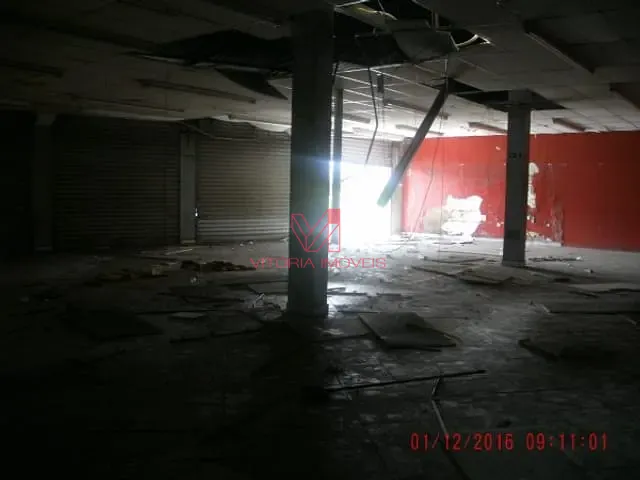 Loja com 500m², para alugar, no bairro CARAPINA em Serra