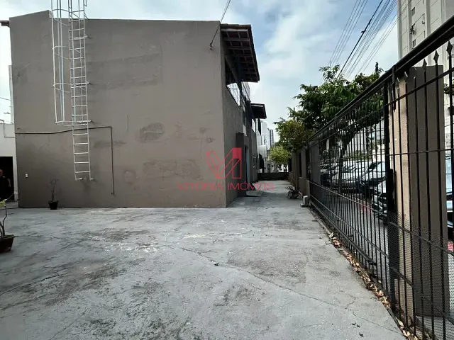 Comercial com 478m², para alugar, no bairro SANTA LUCIA em Vitoria