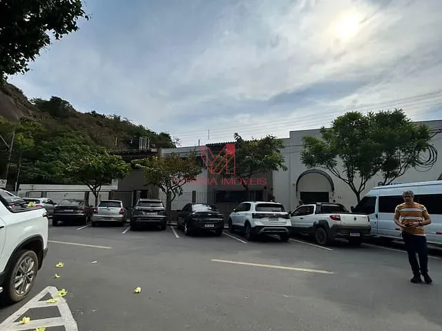 Comercial com 478m², para alugar, no bairro SANTA LUCIA em Vitoria