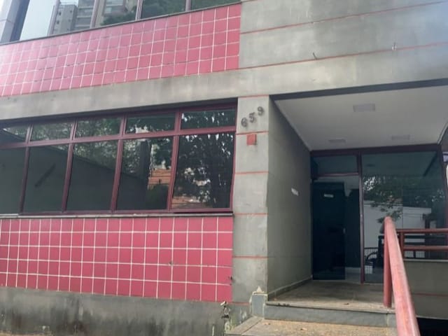 Prédio à venda, no bairro Chácara Santo Antônio em São Paulo