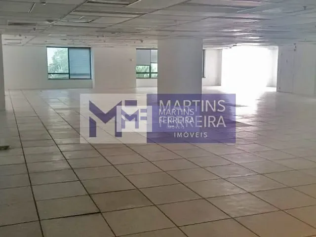 Sala com 447m², para alugar, no bairro Cidade Nova em Rio de Janeiro