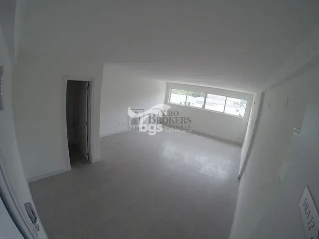 Prédio com 2611m² 19 quartos e 20 banheiros, à venda, no bairro Ariribá em Balneário Camboriú