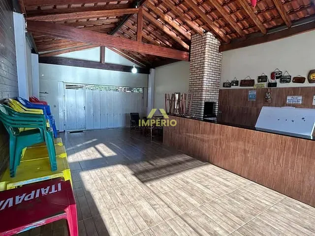 Casa com 160m², à venda, no bairro Residencial Parque Laguna em Salto