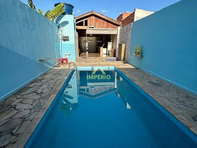 Casa com 160m², à venda, no bairro Residencial Parque Laguna em Salto