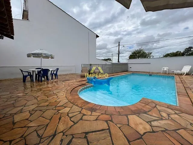 Casa com 250m², à venda, no bairro Vila Roma em Salto