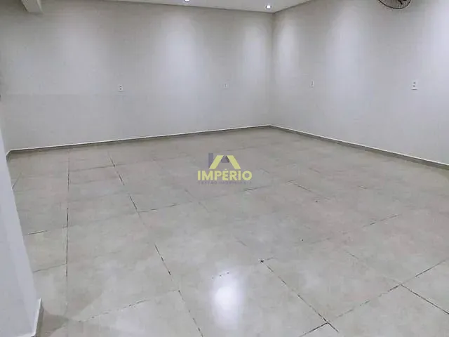 Casa com 200m², à venda, no bairro Residencial Vila Martins em Salto