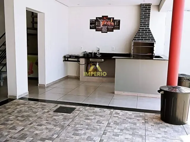 Casa com 200m², à venda, no bairro Residencial Vila Martins em Salto