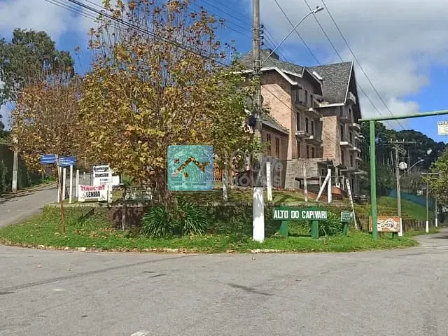 Prédio disponível, no bairro Alto do Capivari em Campos do Jordão