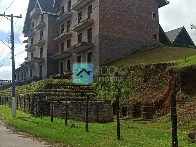 Prédio disponível, no bairro Alto do Capivari em Campos do Jordão
