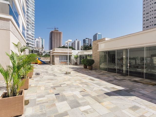 Empreendimento com 216m² 3 quartos e 4 banheiros, à venda, no bairro Santa Rosa em Londrina
