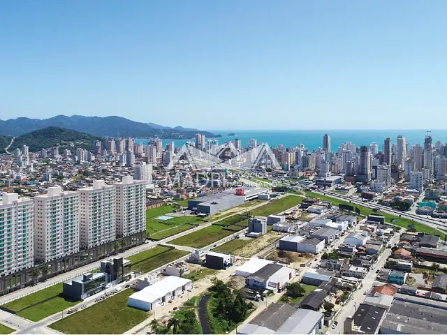Empreendimento disponível, no bairro Jardim Praia Mar em Itapema