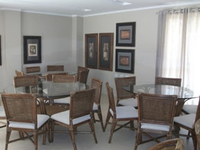 Empreendimento com 182m² 3 quartos e 2 banheiros, à venda, no bairro Gleba Fazenda Palhano em Londrina