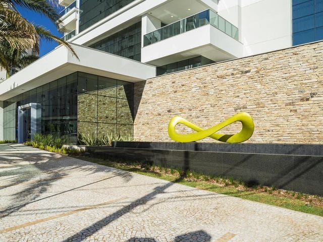 Empreendimento com 402m² 2 quartos e 2 banheiros, à venda, no bairro Gleba Fazenda Palhano em Londrina