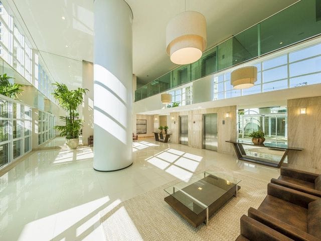Empreendimento com 402m² 2 quartos e 2 banheiros, à venda, no bairro Gleba Fazenda Palhano em Londrina