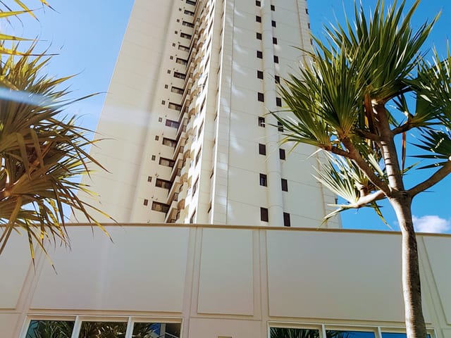 Empreendimento com 214m² 3 quartos e 4 banheiros, à venda, no bairro Bela Suiça em Londrina