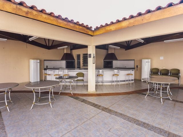 Empreendimento com 70m² 2 quartos e 1 banheiro, à venda ou para alugar, no bairro Centro em Londrina